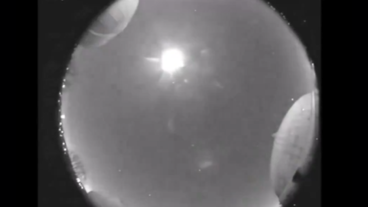 Asteroid Enters As Fireball Over California Skies Right After Its Discovery; Video Surfaces